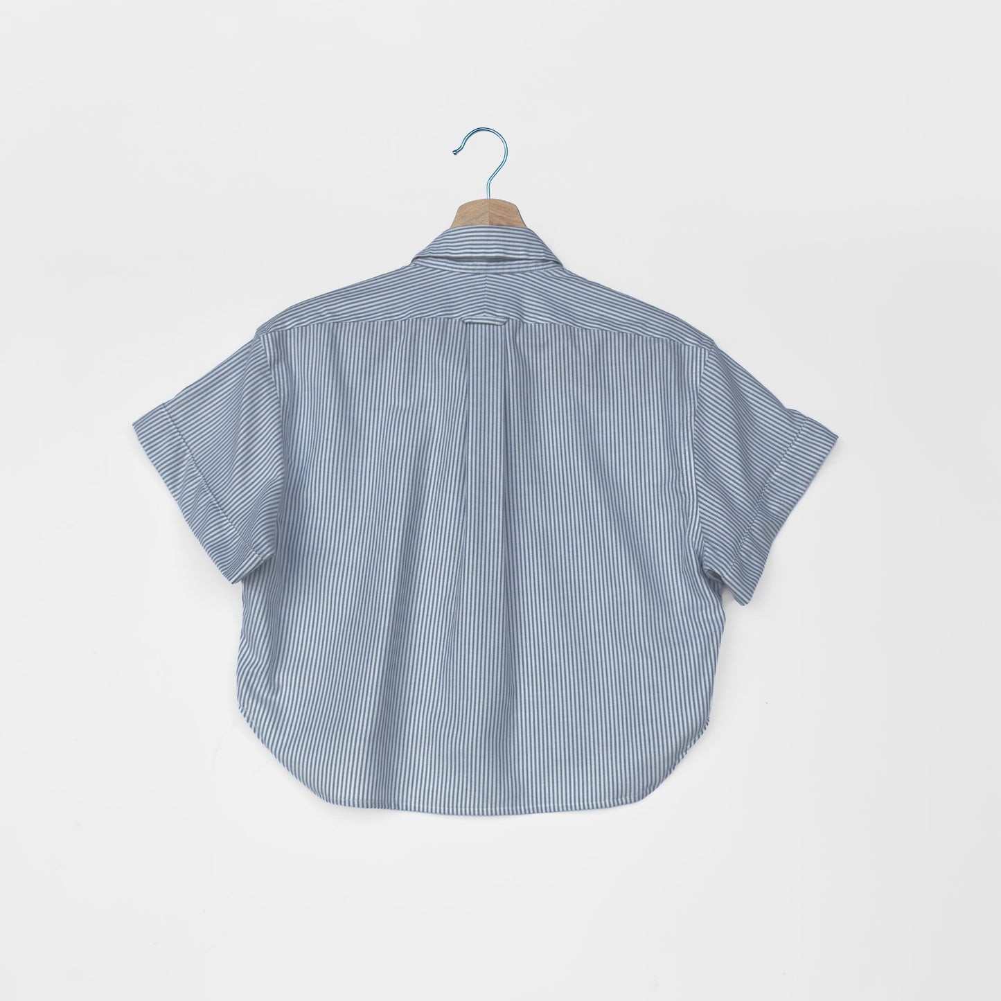 CROP | 3/4 | 26D001