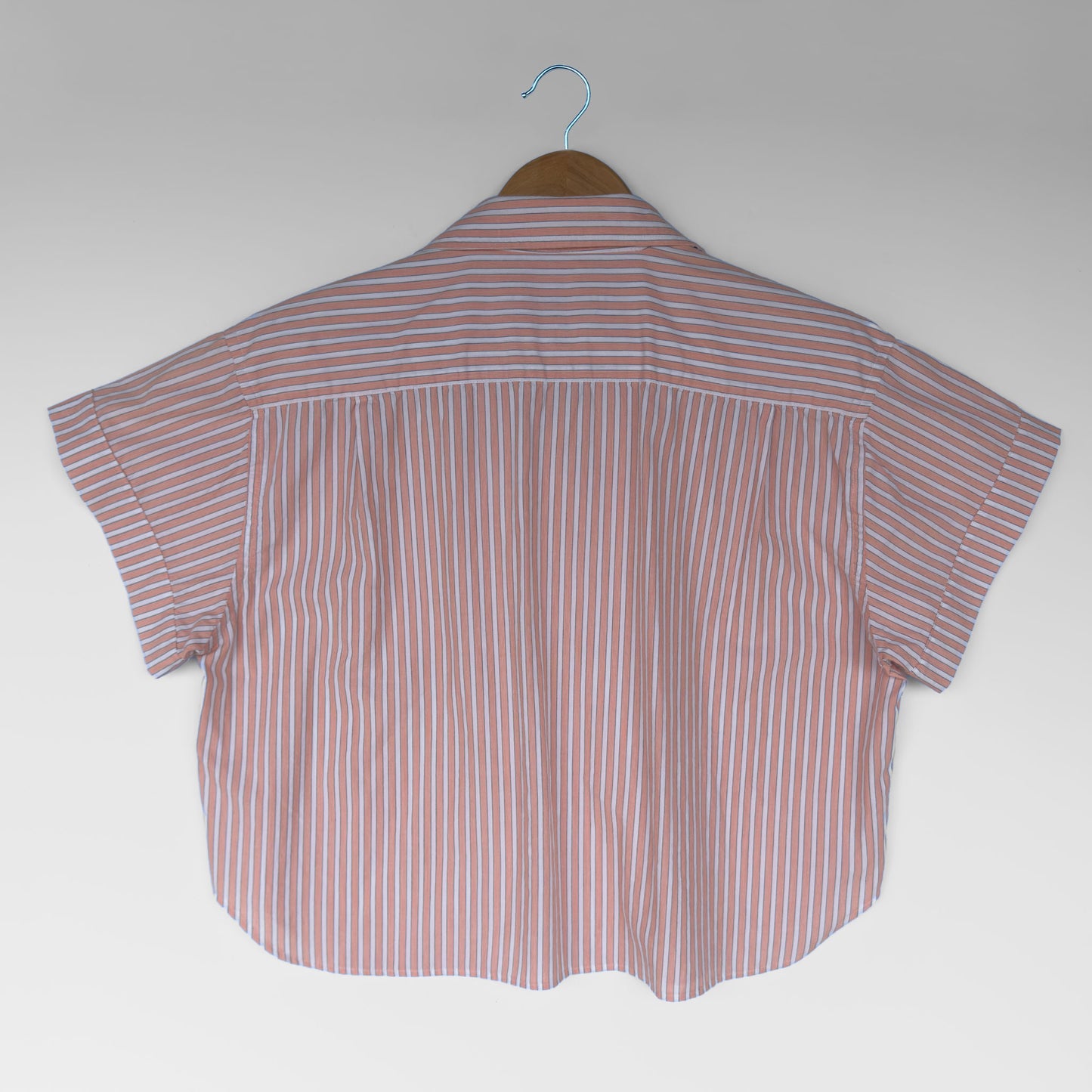CROP | 3/4 | 26D123